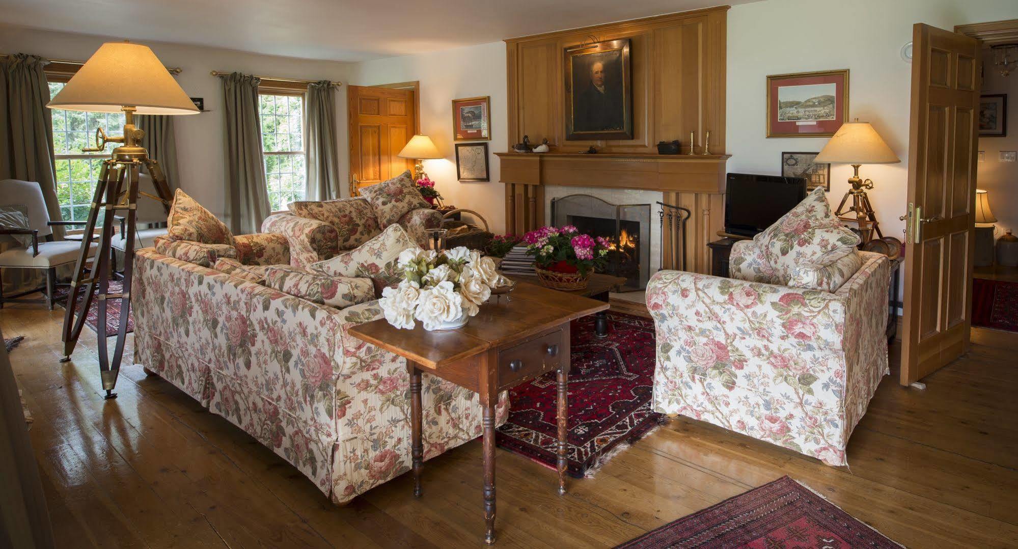 Kitimat Minette Bay Lodge מראה חיצוני תמונה
